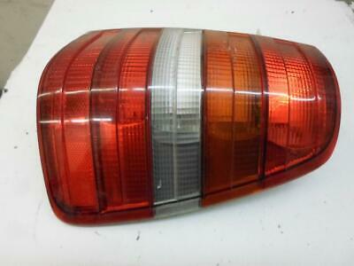 OEM Right Taillight Mercedes Benz E-Class 1994 1995 124 820 32 64 R