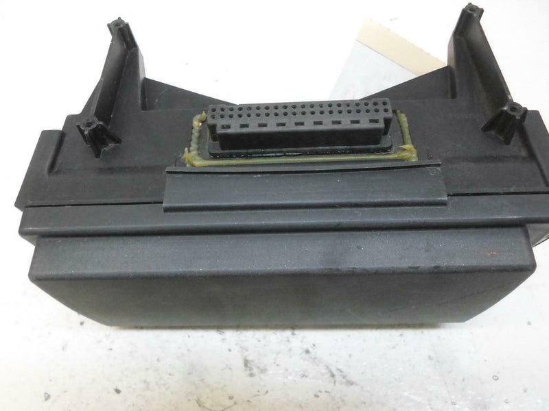 OEM Integrated Power Fuse Box Dodge Durango 2004 2005 04692013Ac