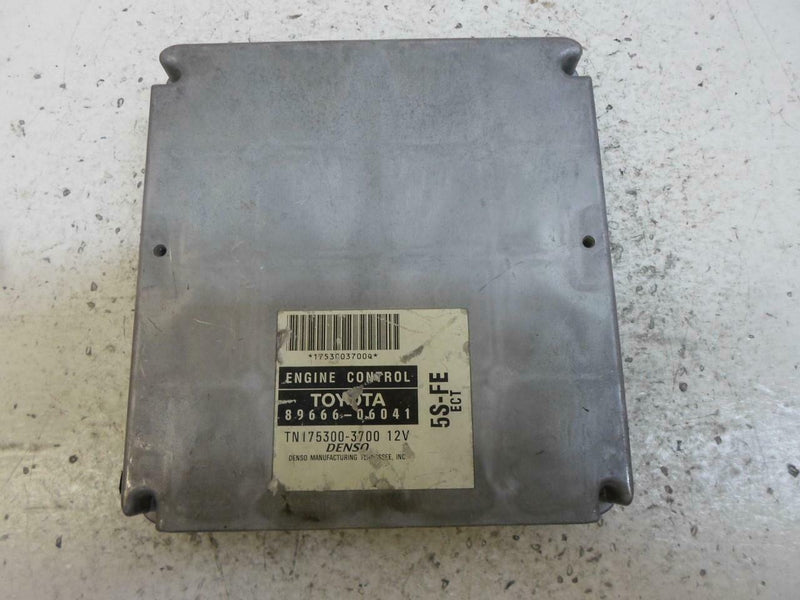 OEM Engine Computer Programmed Plug&Play Toyota Camry 2000 2001 89666-06041 PCM