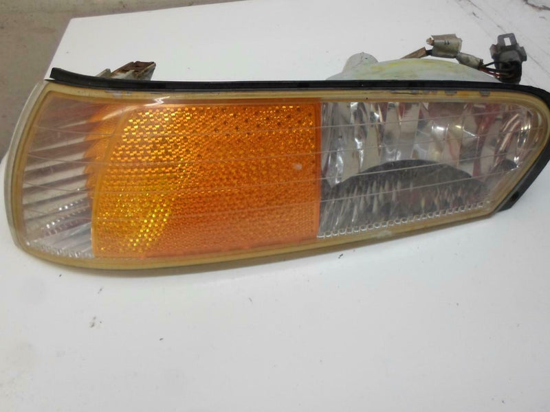OEM Front Left Corner Light Lincoln Continental 1995 1996 1997 F60B-15A429-A