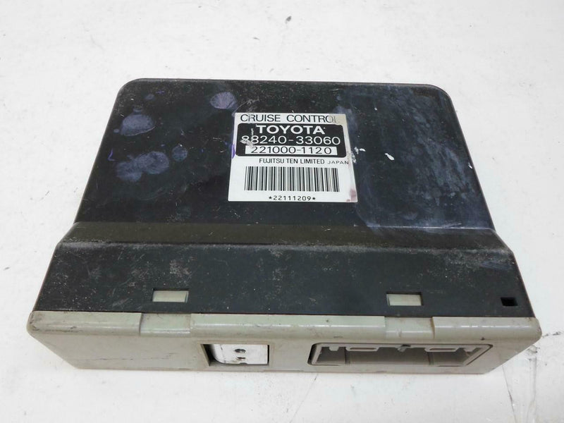 Cruise Control Module for 1994, 1995 Toyota Camry – 88240-33060