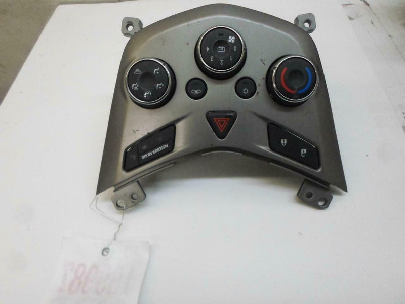 OEM Climate Control Chevrolet Sonic 2012 95076687