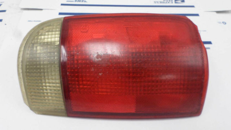 OEM Taillight Chevrolet Blazer 1995 1996 1997 1998 1999 2000 2001 16518499A