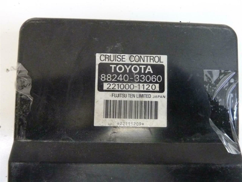 Cruise Control Module for 1994, 1995 Toyota Camry – 88240-33060