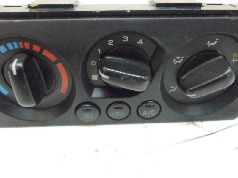 OEM Climate Control for 2000, 2001, 2002, 2003, 2004 Subaru Legacy – 72311AE06C