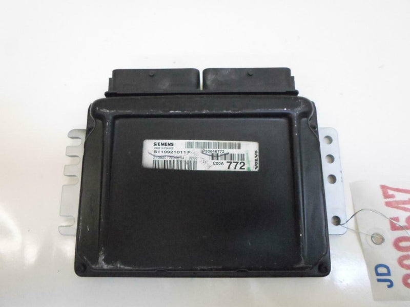 OEM Engine Computer for 2001, 2002, 2003 Volvo 40-Series – P30646772