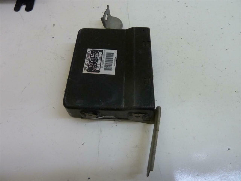 Cruise Control Module for 1992, 1993 Toyota Camry – 88240-33010