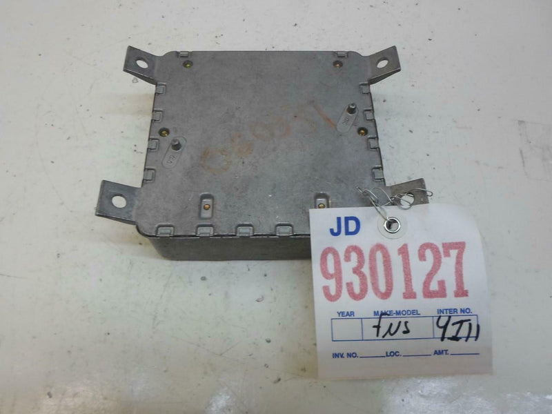Airbag Control Module Chrysler Town & Country 1998 1999 2000 04686256