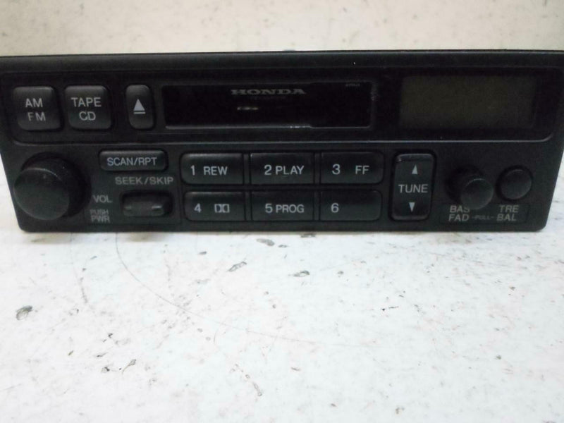 OEM Radio Honda Accord 1998 1999 2000 39100-S82-A010-M1 Am-Fm-Cassette