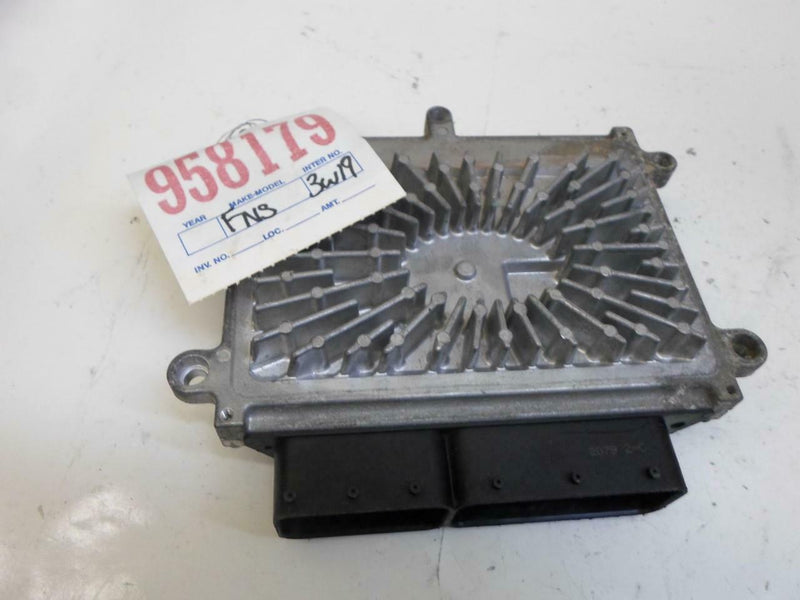 OEM Engine Computer for 2009, 2010 Volvo 40-Series – P31286162