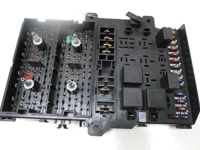 OEM Fuse Box Dodge Caravan 1998 – 04707994AD