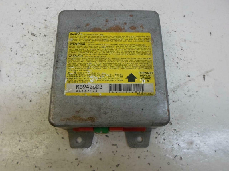 Airbag Control Module Dodge Avenger 1995 1996 Mb942682