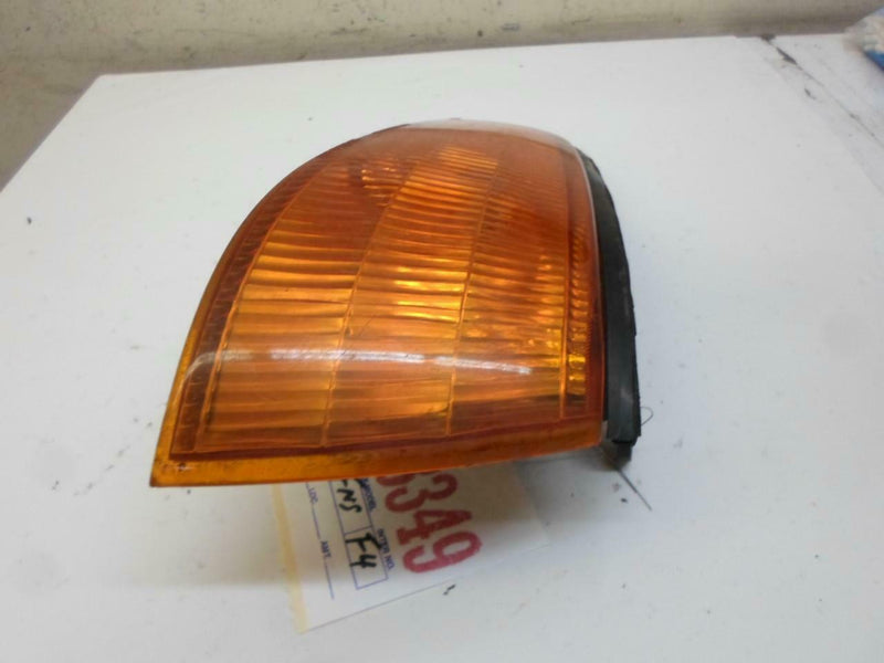 OEM Turn Signal Front Right Side Ford Escort 1991 1992 1993 1994 1995 1996 2Be936916