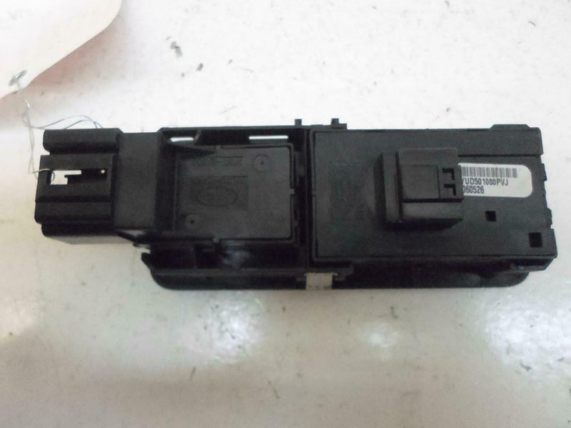 OEM Rear Power Window Switch Land Rover Range Rover Sport 2005 2006 – YUD501080PVJ