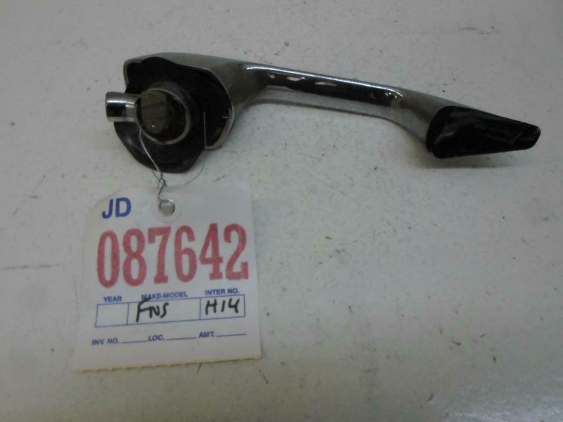 OEM Exterior Door Handle Mercedes Benz 300 1974 108 766 1105