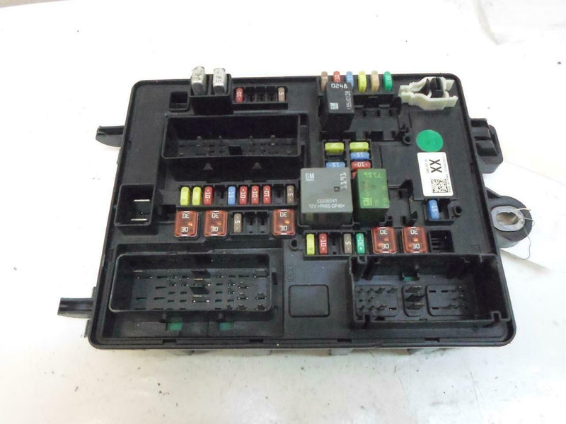 OEM Fuse Box Cadillac Srx 2010 20861267