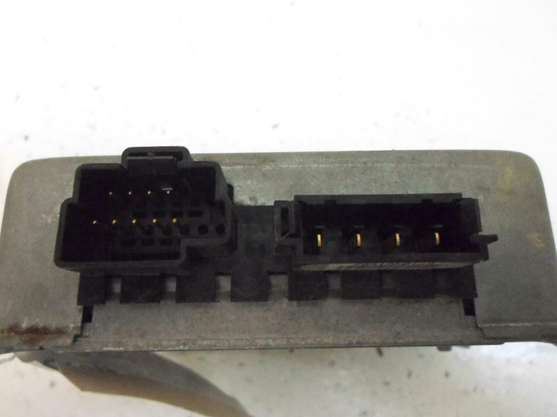 Airbag Control Module Chrysler Town & Country 1996 1997 4686242