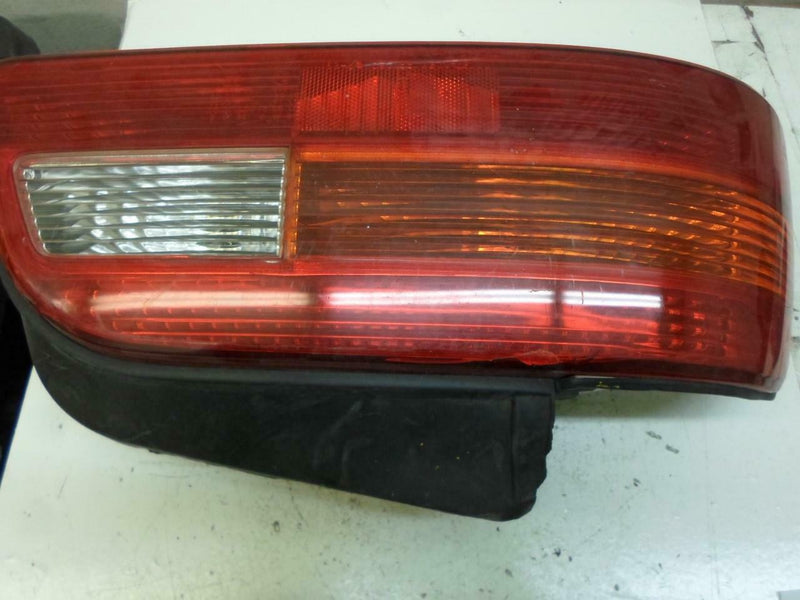 OEM Left Taillight for 1991, 1992, 1993, 1994, 1995 Acura Legend – 043-1067L