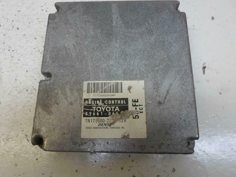 OEM Engine Computer Programmed Plug&Play Toyota Camry 1998 89661-06511 ECU ECM