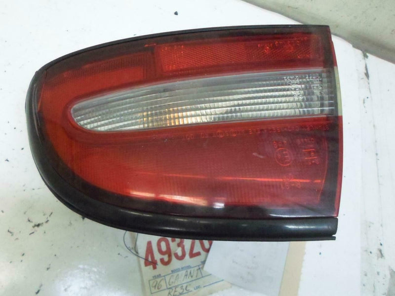 OEM Taillight Right Driver Side Mitsubishi Galant 1994 1995 1996 043-1593R