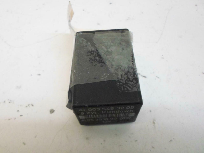 OEM Kickdown Relay Mercedes Benz C-Class 1994 1995 1996 1997 003 545 32 05