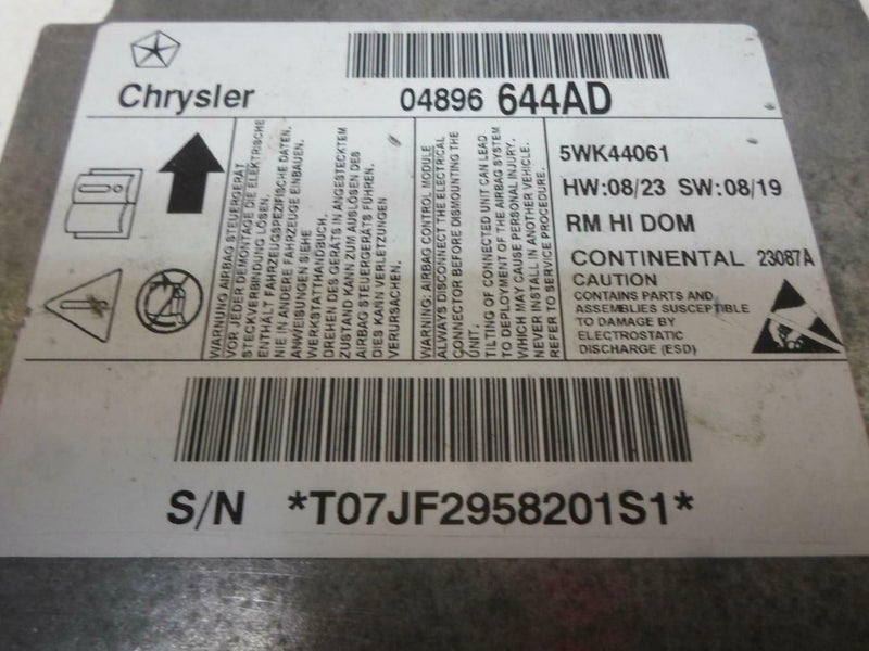 Airbag Control Module Volkswagen Routan 2009 2010 04896644Ad