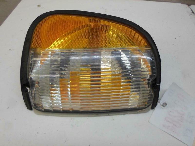 OEM Turn Signal Left Side Ford E150 Van 1992 1993 1994 1995 1996 1997 F2Ub-13216-Aa